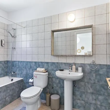 Lia's Gardens * Peyia