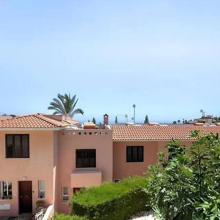 Διαμέρισμα Lia's Gardens