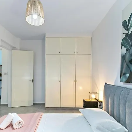 Lia's Gardens Apartment *