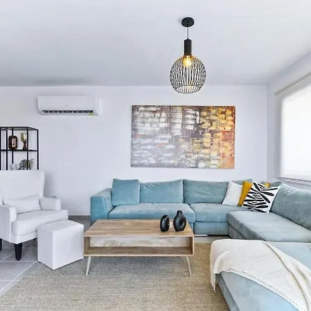 شقة Lia's Gardens *